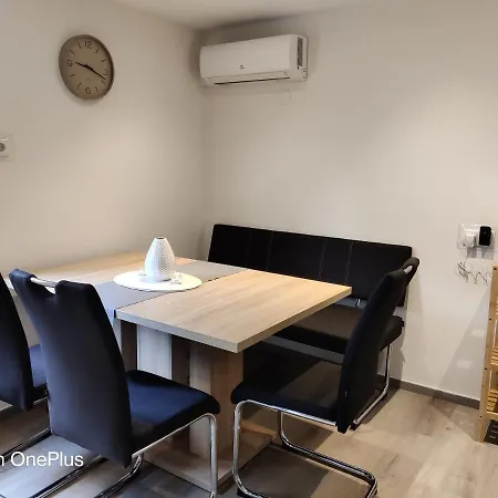 Grete, An Der Weinstrasse * Эренхаузен