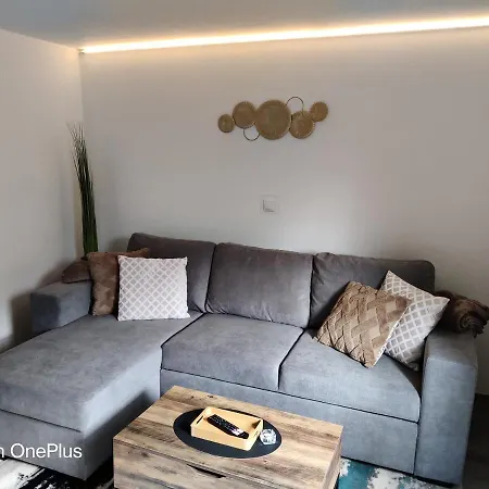 Grete, An Der Weinstrasse * Эренхаузен