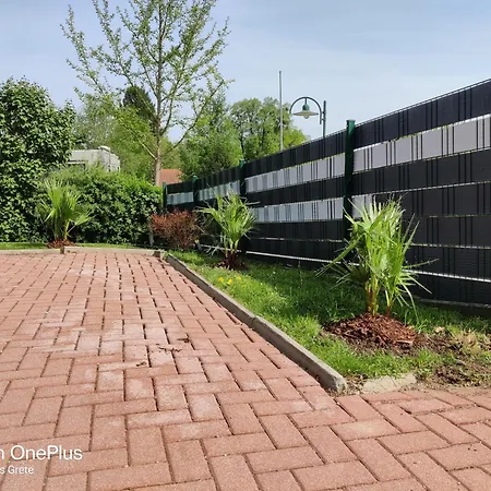 Grete, An Der Weinstrasse Эренхаузен